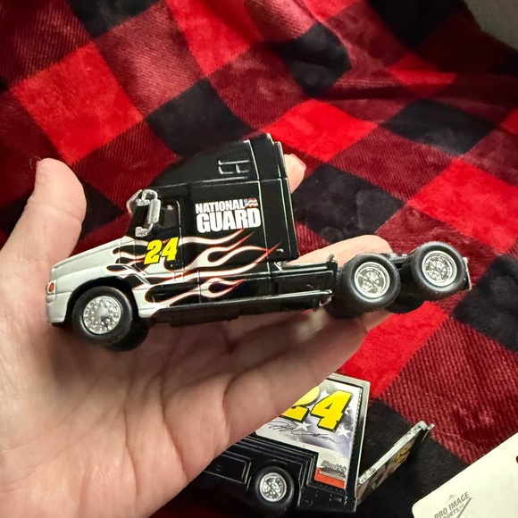 Vintage NASCAR Jeff Gordon #24 Lot Semi Truck, New Race Car, Dream Catcher - Picture 15 of 16